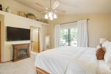 بيت ريفى Black Bear Cabin By Avantstay Modern Bend Escape