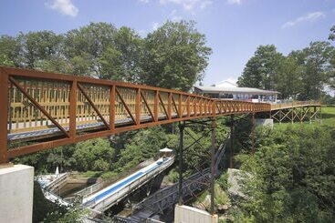 فندق The Country Place Resort Home Of Zoom Flume Water Park