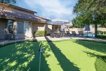 کلبه Spanish Wells By Avantstay Putting Green + Pool!