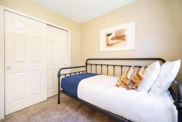 کلبه Spanish Wells By Avantstay Putting Green + Pool!