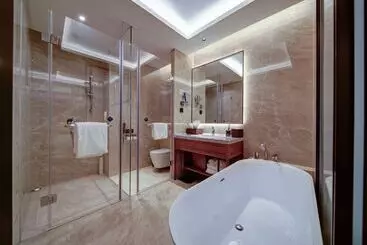 Howard Johnson By Wyndham Yilin Hotel Guangan