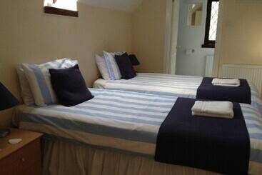 مبيت وإفطار Darroch View B And B