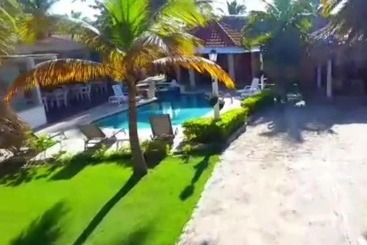 هتل El Cayito Beach Resort Montecristi