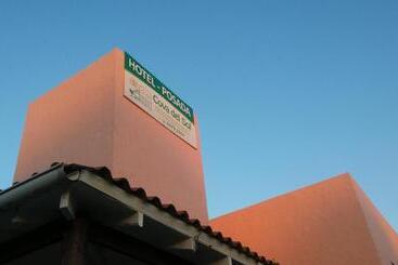 Отель Posada Cova Del Sol