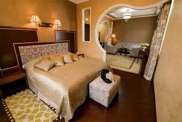 Allureinn Hotel And Spa