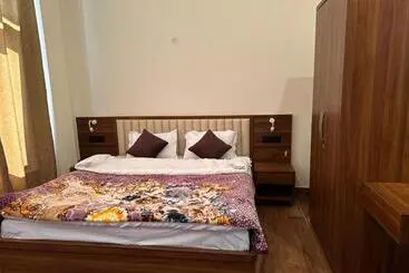Bed and Breakfast Four Season Kasauli