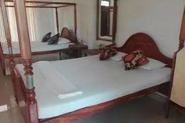 Hotell Rekawa Village Inn
