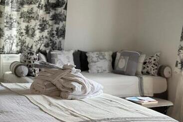 Bed & Breakfast Le Chalet D Ouchy