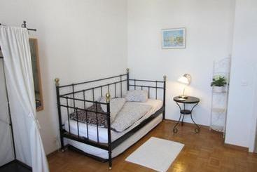 Nocleg ze śniadaniem Guest House Maison D Hôtes Relais Des Saars