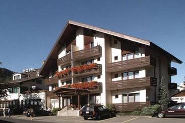 Отель Churfirsten