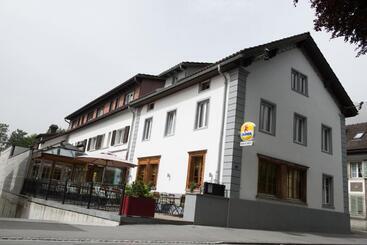 Hotel Hirschen B&b
