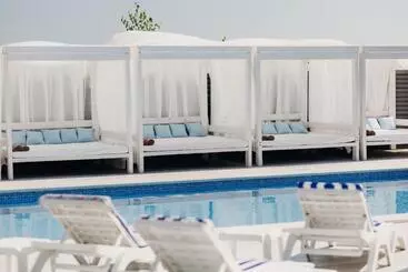 Hotel Sunday Caprice