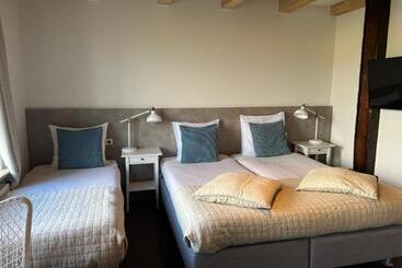 בית מלון כפרי Posthuys Vlieland