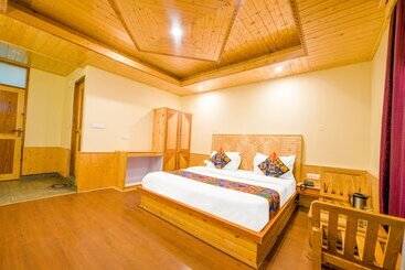 Fabhotel Brave Knight