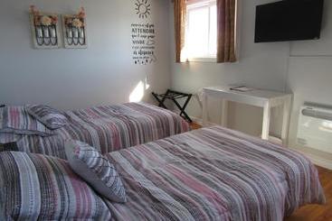 호텔 Hostellerie Du Suroît