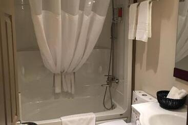 모텔 The Greensboro Inn