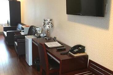 Motel The Greensboro Inn