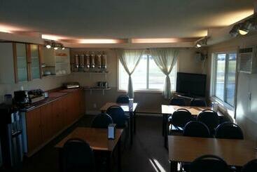 מוטל Traveller S Inn