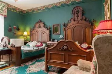 Bed & Breakfast Fitzroy Hall