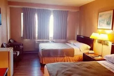 Motelli Chomedey Inn
