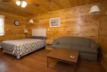 Resort North Rustico Motel & Cottages