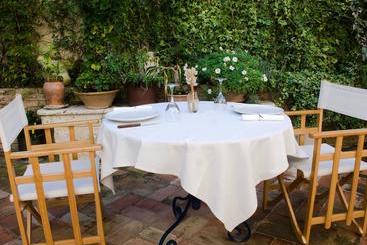 酒店 La Font D'alcala