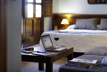 בית מלון כפרי La Font D'alcala