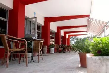 Hotel Restaurante Medinya