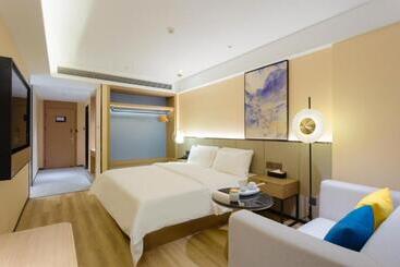 Starway Hotel Nanchang Honggutan Lvdi Twin Tower Wanda Plaza