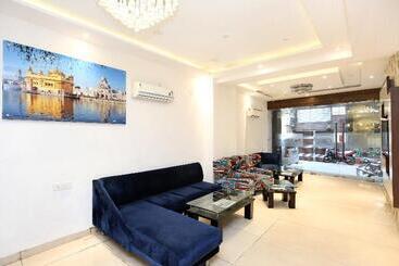 فندق O Winner Inn