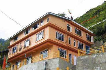 Hotelli Tenzing Retreat, Lachung