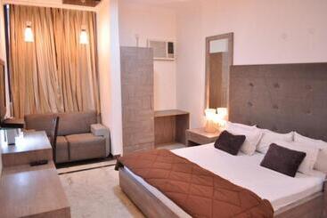 호텔 Solo Victoria