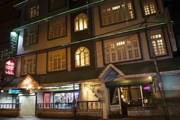The Nettle And Fern Hotel Gangtok