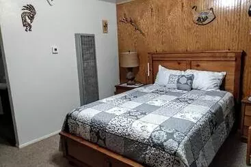 Mokee Motel