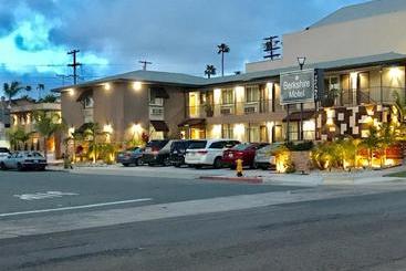 Motelli Berkshire Motor