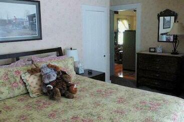 Aamiaismajoitus (B&B) Spruce Moose Lodge