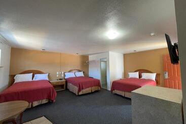 El Camino Motel