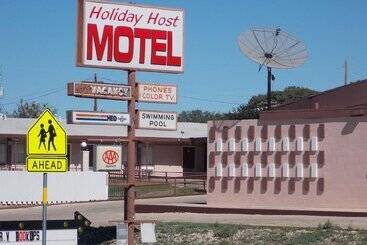 Holiday Host Motel