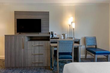 Union Bluff Hotel & Meeting House