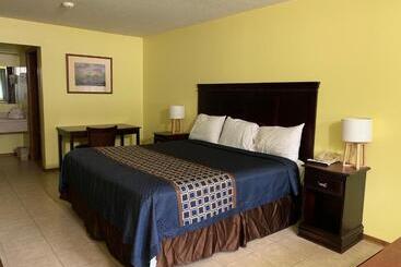 Motelli Riverwood Inn