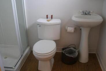 מוטל Virginia City Inn