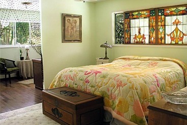 مبيت وإفطار Lava Tree Tropic Inn