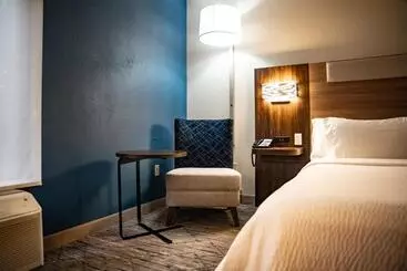 Holiday Inn Express Hotel & Suites West Chester, An Ihg