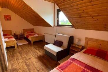 فندق House Leonarda