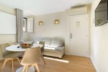 ホテル Metropolitan Lisbon Laranjeiras