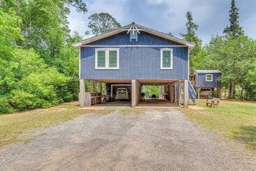 Dom wiejski Riverfront Milton Cabin W/ Boat Ramp & Dock!