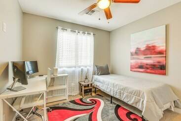 بيت ريفى Surprise Home W/ Fenced Yard: Near Spring Training