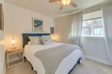 Oceanfront Yachats Cottage W/ View & Beach Access!