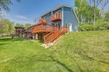 Mökkimajoitus Riverfront Home In Phillipsburg W/ Deck & Yard!