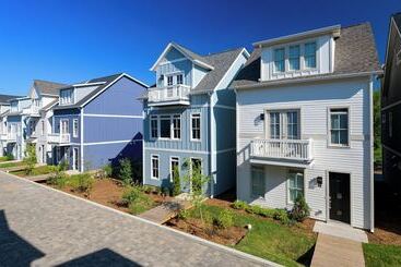 کلبه Barbara & Linda By Avantstay Stylish 2 Home Buyout In Heart Of Nashville